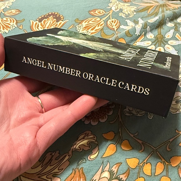 Angel Number Oracle Cards - Picture 2 of 4